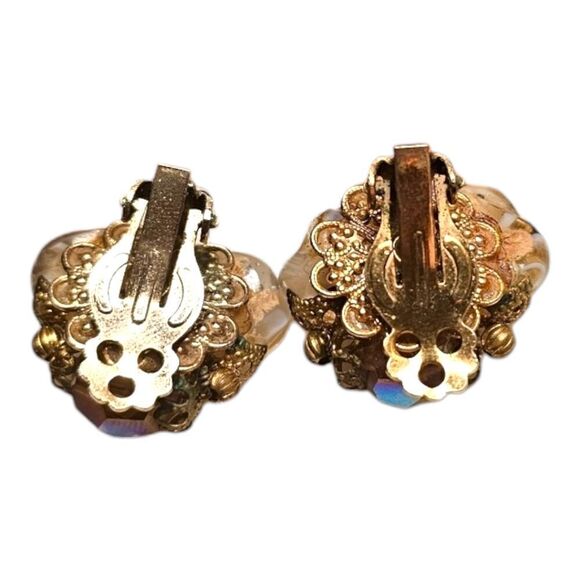 Vintage Aurora Borealis Cluster Clip-on Earrings - Picture 3 of 12